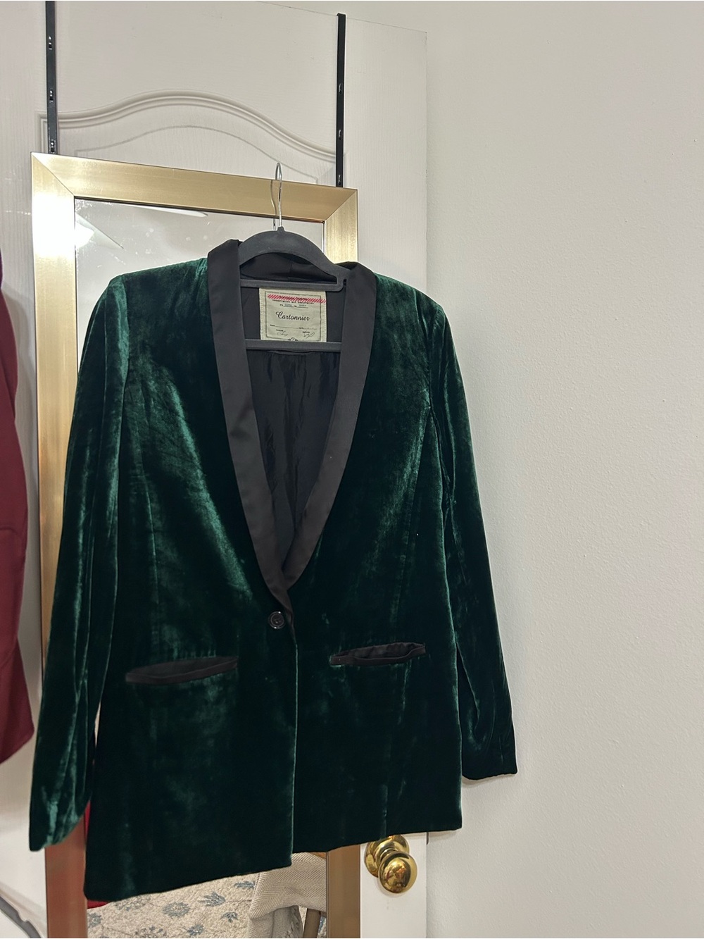 Cartonnier - Emerald Green Velvet Blazer with Black Satin Lapels